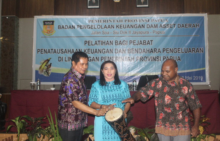 Gubernur Dorong SKPD Ciptakan Birokrasi Yang Kuat dan Bersih